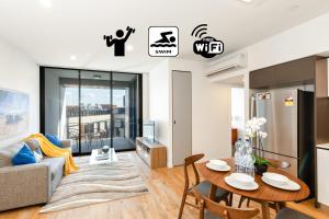 Prime Location Compact 1BD Apartment at Southbank