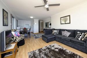 Gorgeous Harbourside