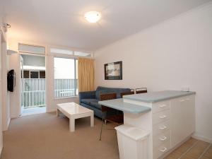Beachside Shoal Bay Unit 6