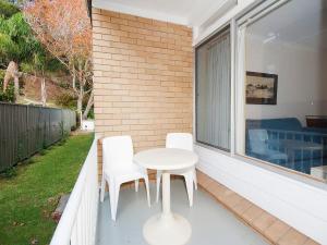 Beachside Shoal Bay Unit 6