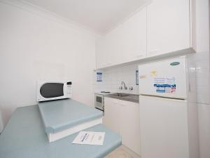 Beachside Shoal Bay Unit 2