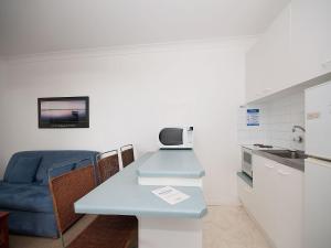 Beachside Shoal Bay Unit 2