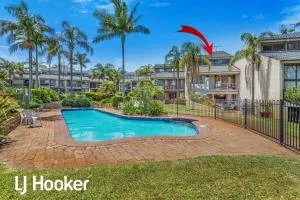 Amazing waterfront location - Lemon Tree Passage