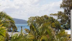 pet friendly - Views- Meters to the Beach & Anchorage Port Stephens