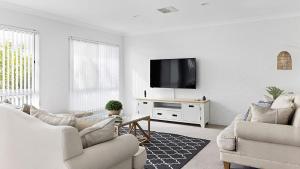 Tranquil with Harbour Views