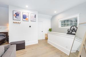 Modern Tudor Style Carriage House - Patio & grill