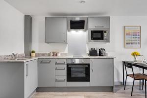 Host & Stay - The Roscoe Nest