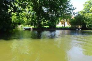 Maisons de vacances Superbe gite au bord de l’eau, Marais Audomarois : photos des chambres