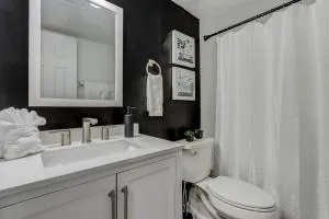 Lux Beach Cabana - Close to Beach & Restaurants - Casa Cola