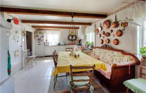 3 Bedroom Lovely Home In Båstad