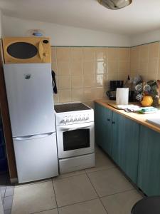 Studio sur les hauteurs de La Ciotat vue mer