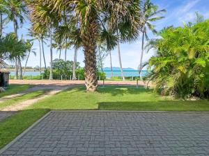 Beachside Palms Unit 4