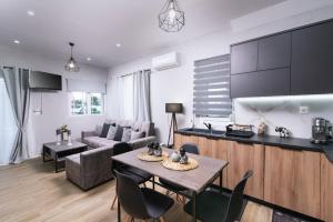 Ammira Mare Maisonette - Relax by the Pool Near Sea!