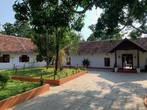 Abaamtharavadu - Māla