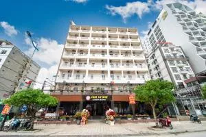 Khách Sạn Mai Trang Sầm Sơn - Binh Tân