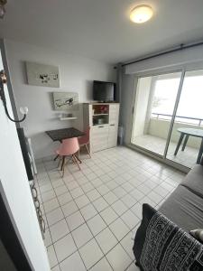 Appartements Appartement EN PREMIERE LIGNE DE PLAGE HENDAYE : photos des chambres