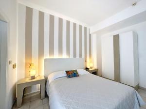 Aura Living Hotel