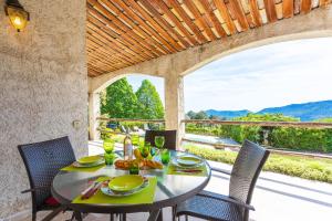 VILLA ROCHE GRISE - Berre-les-Alpes