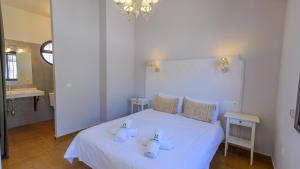 Cortijo Escondido Arcos de la Frontera by Ruralidays