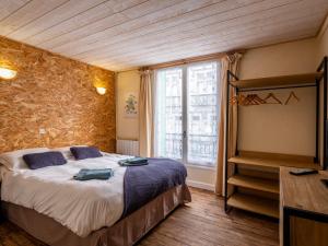 B&B / Chambres d'hotes La Tour Pom'Pin : photos des chambres