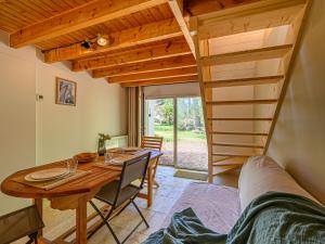 Maisons de vacances Holiday Home La Pinede by Interhome : photos des chambres