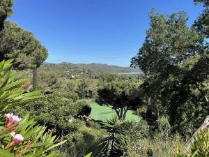 Appartement 3 pièces climatisé avec piscine, tennis, parking à La Croix-Valmer - FR-1-226B-152