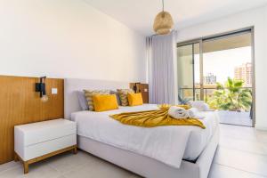 Oasis Mar Beach Apartment by Lisbeyond