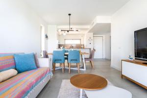 Oasis Mar Beach Apartment by Lisbeyond