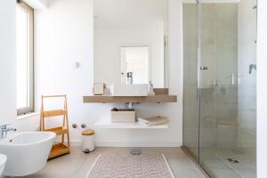 Oasis Mar Beach Apartment by Lisbeyond