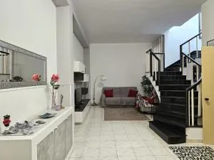 Neroassoluto Guest House - Marina dʼAvola