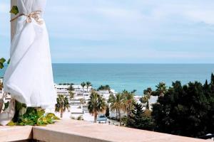 Apartamento con gran terraza con vistas al mar y montaña en Mojácar