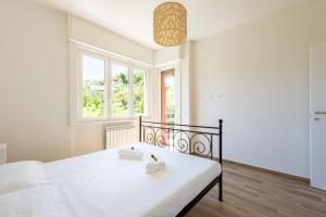 JOIVY Lele Apartment with Swimming Pool