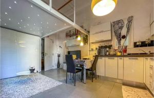 Nice Apartment In Menton With Wifi