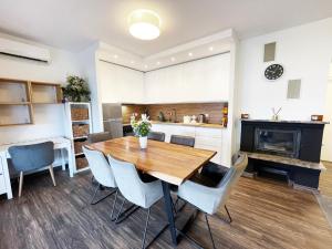 Apartments Monika Bed & Breakfast 