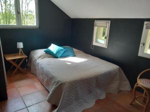 Maisons de vacances Moulin en bord de riviere - 1 a 5 pers - linge - wifi : photos des chambres