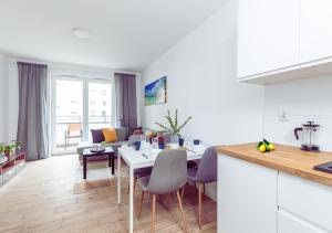 SuperApart Habicha apt74 - Ursus z balkonem