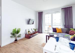 SuperApart Habicha apt74 - Ursus z balkonem