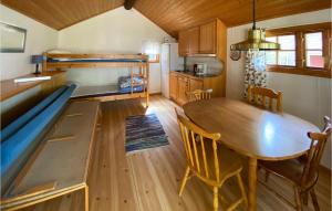 Lovely Home In Jälluntofta With Sauna