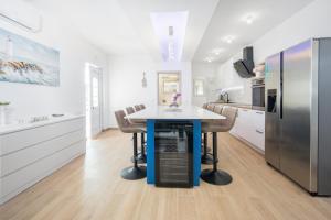 Beautiful Holiday Home "Villa Relax Oasis"