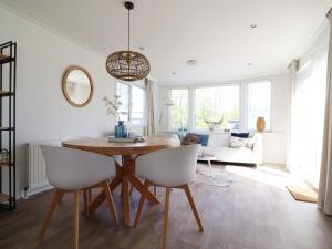 Cottage in Grou with Water Sports Access