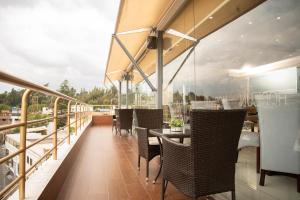 Hotel Fundador by Robles