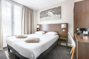 Hotels Hotel De Paris : photos des chambres