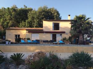 Villas Le Roc - magnificent villa with amazing sea sight : photos des chambres