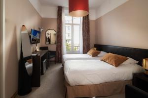 Hotels Excelsior : Chambre Double ou Lits Jumeaux - Vue Latérale sur Mer