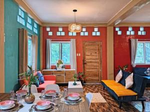 Klub Safari Inn & Lounge