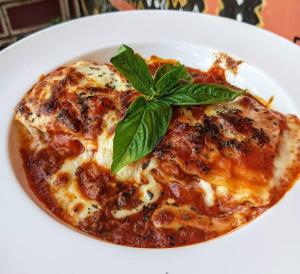 Klub Safari Inn & Lounge