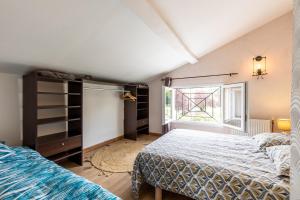 Maisons de vacances Gite Senguinous 1 : photos des chambres