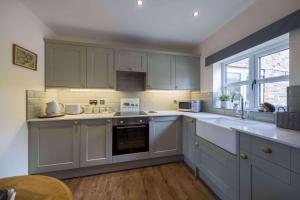 The Hoglets 2 by Together Travel - Luxury Cosy Cottage Retreat