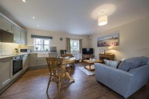 The Hoglets 2 by Together Travel - Luxury Cosy Cottage Retreat