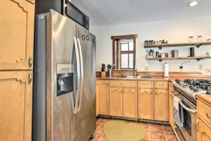 Waitsfield Vacation Rental with Private Hot Tub